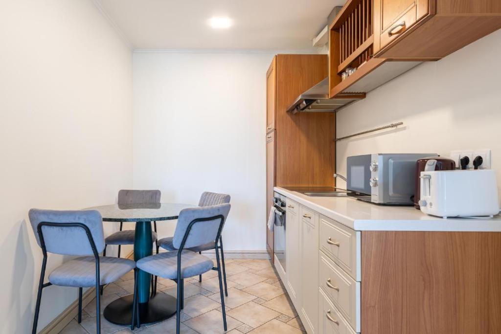 Old Town Square Residence تالين المظهر الخارجي الصورة