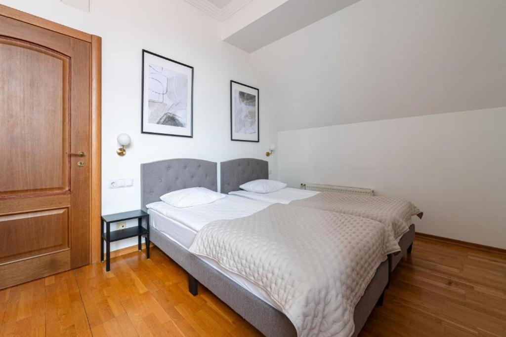 Old Town Square Residence تالين المظهر الخارجي الصورة